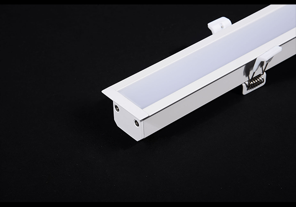 RL043530-recessed-linear-light-(3).png