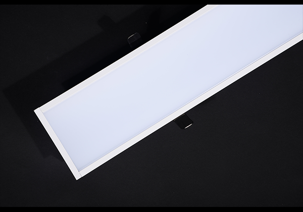 RK0410536-recessed-linear-light-(3).png