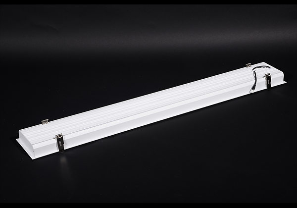 RL0415048-recessed-linear-light-(5).png